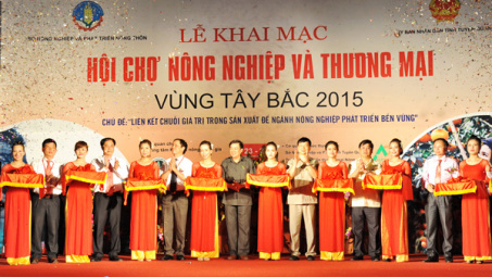 Hội chợ Nông nghiệp và Thương mại vùng Tây Bắc: Quảng bá, tôn vinh nông sản thế mạnh  Tây Bắc