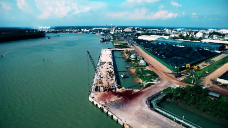 30,000 DWT wharf put into operation in Dong Nai