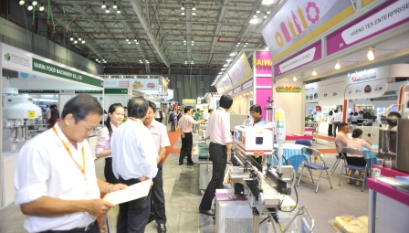 Major expos on support industries open in HCM City