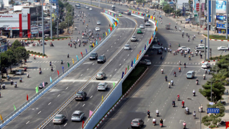 More public, private firms partner on transportation