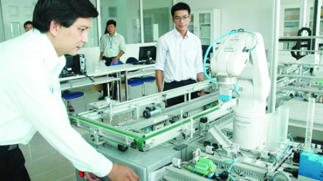 HCM City's "Sillicon Valley" urged to manufracture more hi-tech products