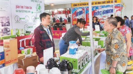 Tuổi trẻ Việt đồng hành cùng hàng Việt