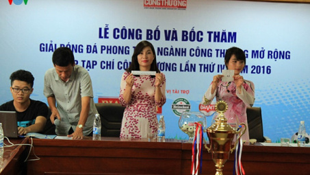 Nhiều cựu danh thủ quy tụ tại giải bóng đá Tạp chí Công Thương