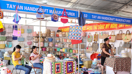 Hanoi gift show: Đưa hàng thủ công mỹ nghệ Việt Nam ra thị trường thế giới