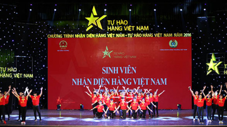 Chương trình Sinh viên - Nhận diện hàng Việt Nam: Sôi động và kịch tính
