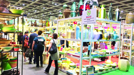 Vietnamese products attract attention at Hong Kong MEGA Show