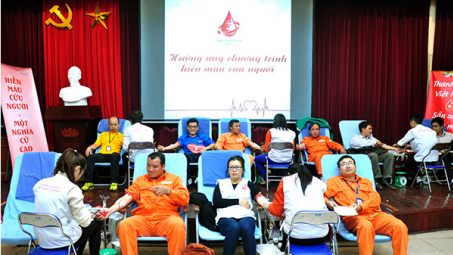 EVN HANOI - Những trái tim hồng