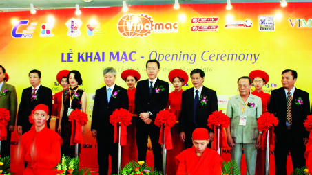 VINAMAC EXPO 2016 opens in Ho Chi Minh City
