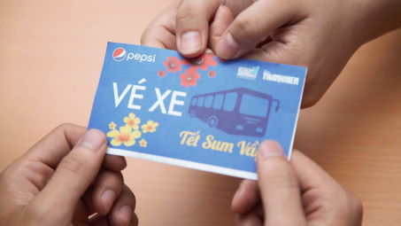 Bước chân lặng thầm của Người trao Tết sum vầy