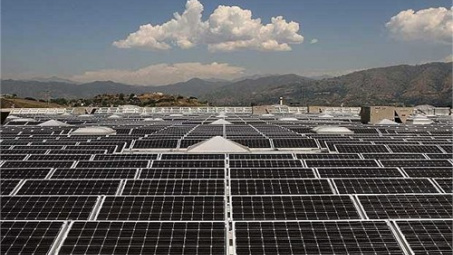 Constructing solar energy panel factory in Bac Giang 