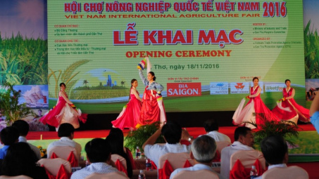 320 firms attended international agriculture trade fair in Can Tho