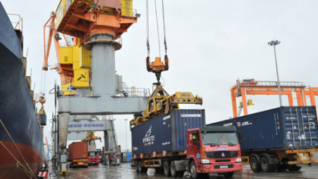 Vietnam enjoyed the trade surplus of 2.77 billion USD 