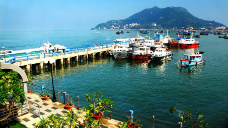 Ba Ria-Vung Tau pledges all possible support for long-term business