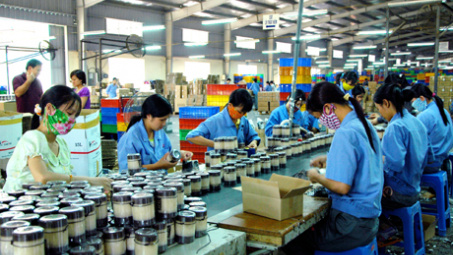 27.68 billion USD in FDI from ASEAN investors poured into  processing and manufacturing industry