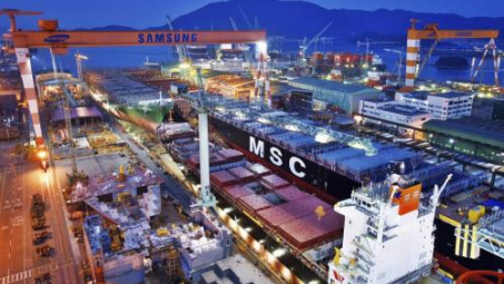 Vietnam enjoy trade surplus of 1.8 billion USD in the first seven months 