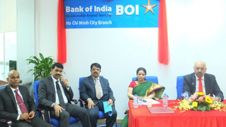 Indian, Japanese banks expand business in Vietnam 