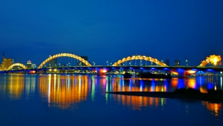 Da Nang pledged top priorities for Singapore’s investors