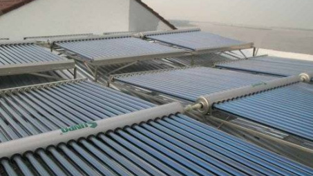 Building 200 million USD solar glass factory in Hai Phong