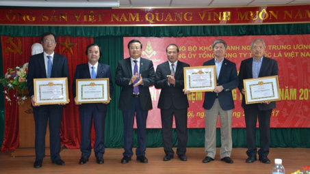 Vinataba:  Tổng kết công tác Đảng năm 2016 