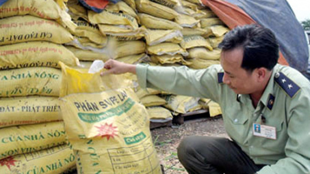 Tổng kiểm tra, xử lý vi phạm trong sản xuất gia công phân bón vô cơ từ 15/3 