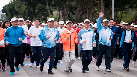7.000 người Hà Nội tham dự Ngày chạy Olympic 2017
