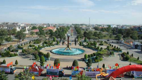 Binh Duong lures big FDI projects in textile, infrastructure