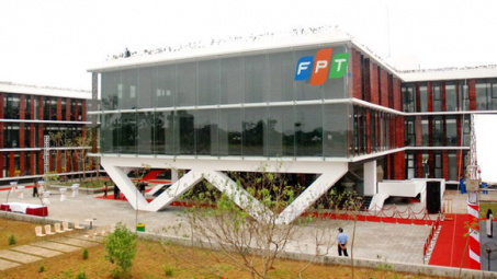 FPT looks to sell trading and retail units in 2017