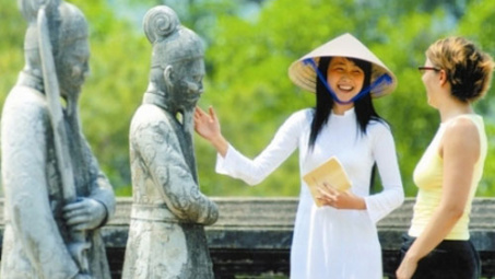 Hanoi encouraged to create more attractive tourism products