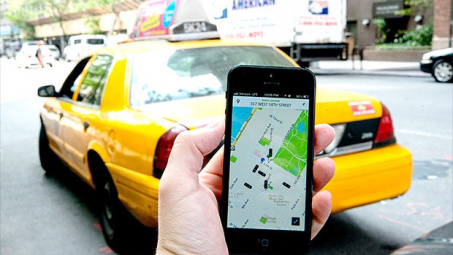 Việt Nam đã có phần mềm gọi xe cạnh tranh với Uber, Grab