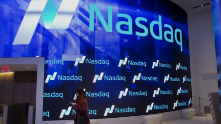 Chỉ số Nasdaq xác lập mức cao kỷ lục mới