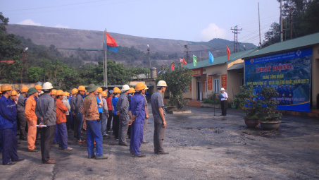 Công ty CP Than Hà Tu hưởng ứng Tháng hành động về AT-VSLĐ năm 2017