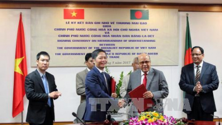 Ký kết Bản ghi nhớ về Thương mại gạo  giữa Chính phủ Việt Nam và Chính phủ Băng-la-đét