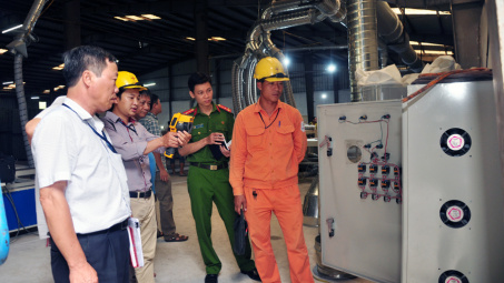 EVN HANOI: Phòng ngừa nguy cơ gây cháy, nổ đối với thiết bị điện đang vận hành trên lưới điện