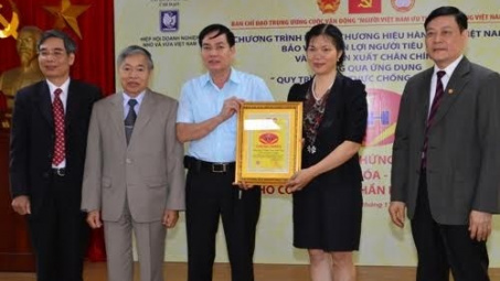 Khóa Việt – Tiệp và câu chuyện bảo vệ thương hiệu