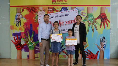 Tiếp tục sôi động với Cuộc thi vẽ tranh “Mùa hè xanh” năm 2017 của Văn phòng phẩm Hồng Hà