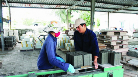 Khuyến công Bình Định: Hỗ trợ ứng dụng công nghệ mới vào sản xuất