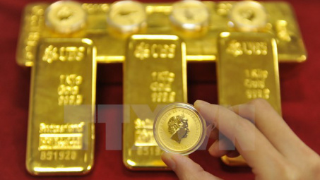 Giá vàng châu Á tăng do triển vọng Mỹ nâng lãi suất giảm bớt