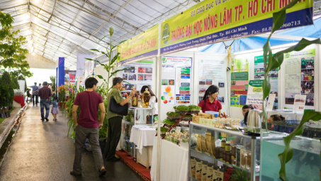 Vietnam Farm & Food Expo 2017 kicks off in HCM City