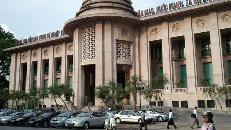 SBV issues bills to shore forex reserves