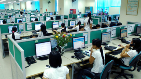 Vietnam to lift restrictions on foreign investors: PM