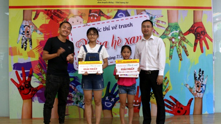 Tưng Bừng Chung kết Cuộc thi vẽ tranh Mùa hè xanh 2017 từ VPP Hồng Hà