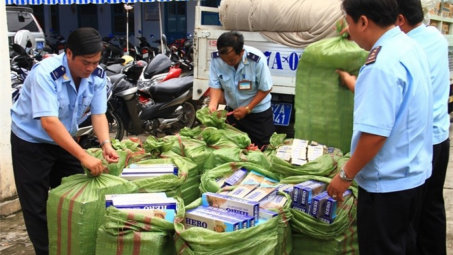 Tăng cường công tác chống buôn lậu thuốc lá điếu, mặt hàng đường nhập lậu