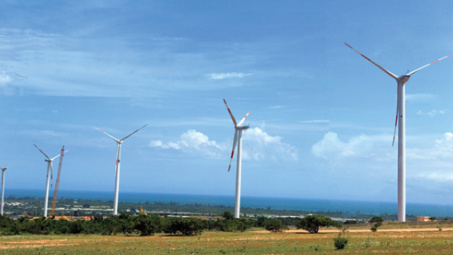 Ninh Thuan: First wind power turbines installed