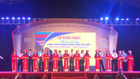Khai mạc Hội chợ triển lãm hàng công nghiệp nông thôn tiêu biểu khu vực phía Bắc – Phú Thọ năm 2017
