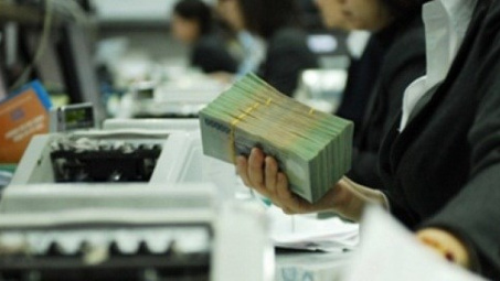 Rapid credit growth possible, but risky: experts