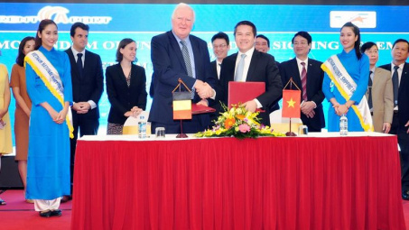 Vinalines, Belgium’s Rent-A-Port N.V ink cooperation deal