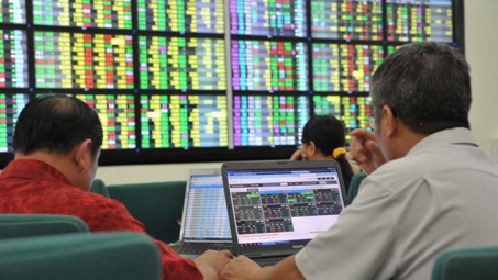 Bank stocks lift the market back up 