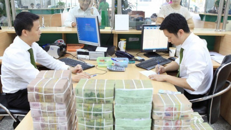 Reference exchange rate down by 2 VND at week’s beginning 