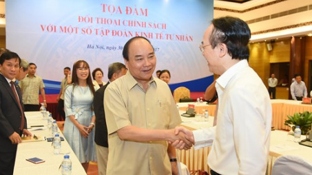 PM holds policy dialogue with leading private firms 