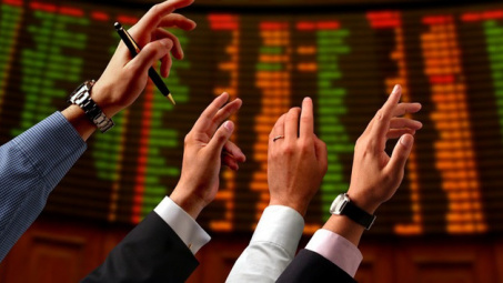 Bank stocks rise on coming bad debt resolution